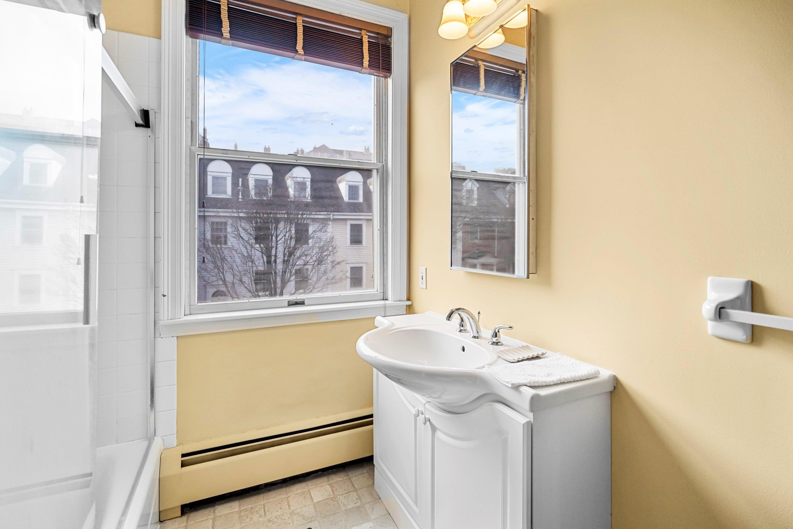 JC, Greenville, New Jersey, 07305, United States, 4 Bedrooms Bedrooms, ,3 BathroomsBathrooms,Residential,For Sale,1905735