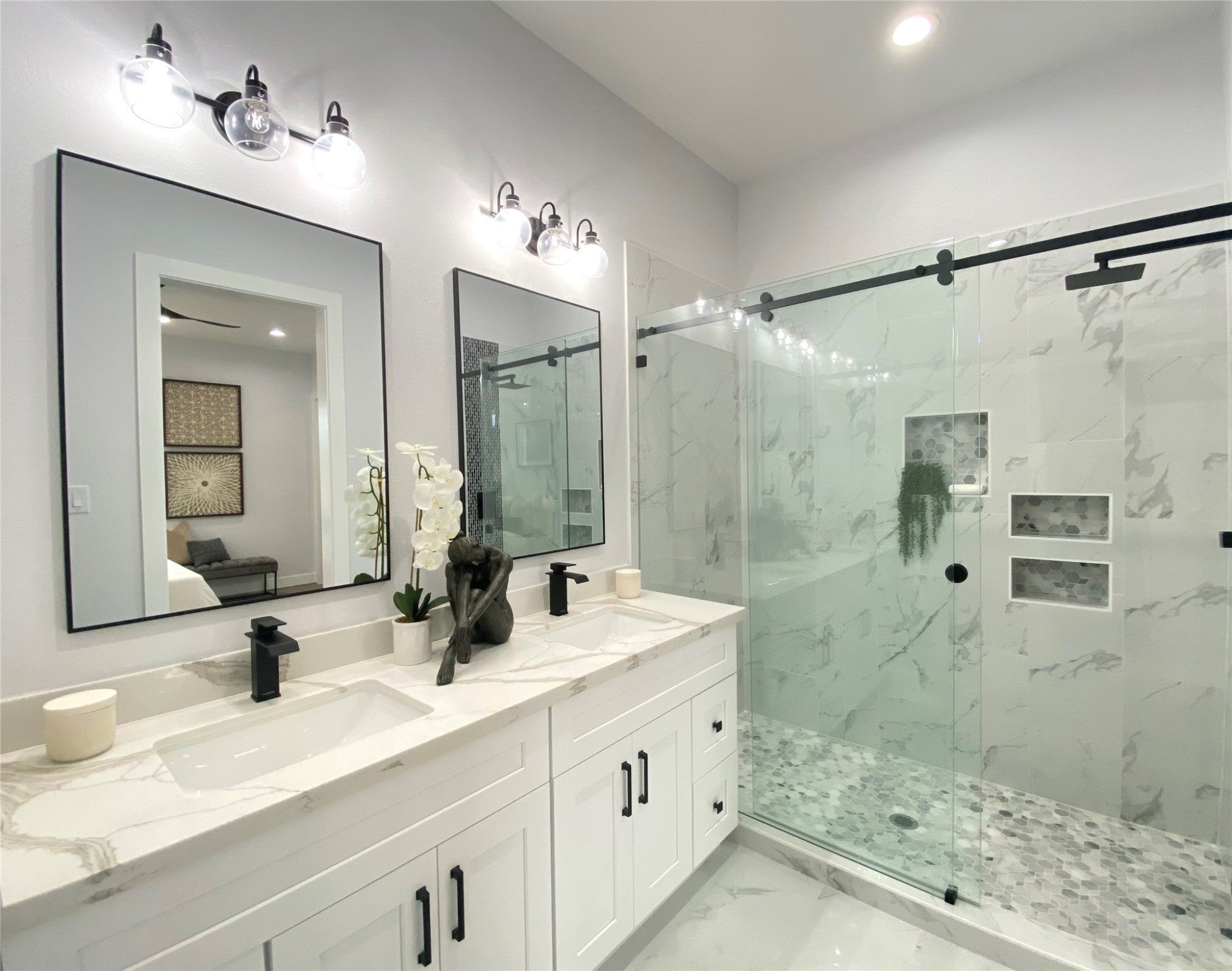 1102 36th Street, Galveston, Texas, 77550, United States, 3 Bedrooms Bedrooms, ,4 BathroomsBathrooms,Residential,For Sale,1102 36th Street,1539890