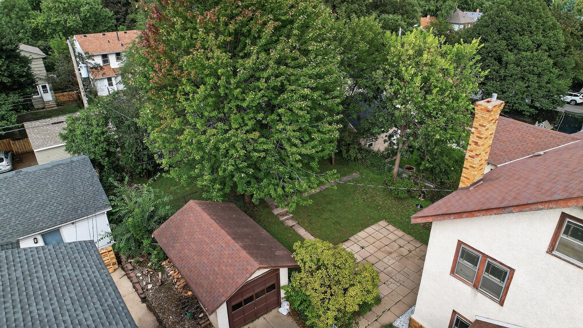 Minneapolis, Minnesota, 55409, United States, 4 Bedrooms Bedrooms, ,2 BathroomsBathrooms,Residential,For Sale,1959078