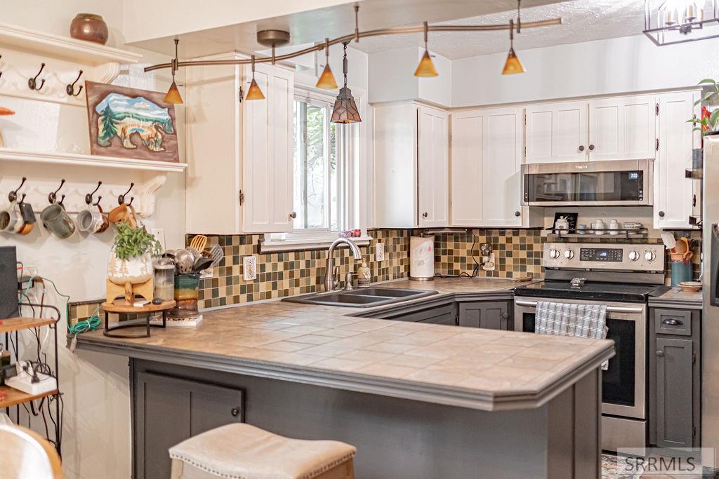 RIGBY, Idaho, 83442, United States, 4 Bedrooms Bedrooms, ,2 BathroomsBathrooms,Residential,For Sale,1928472