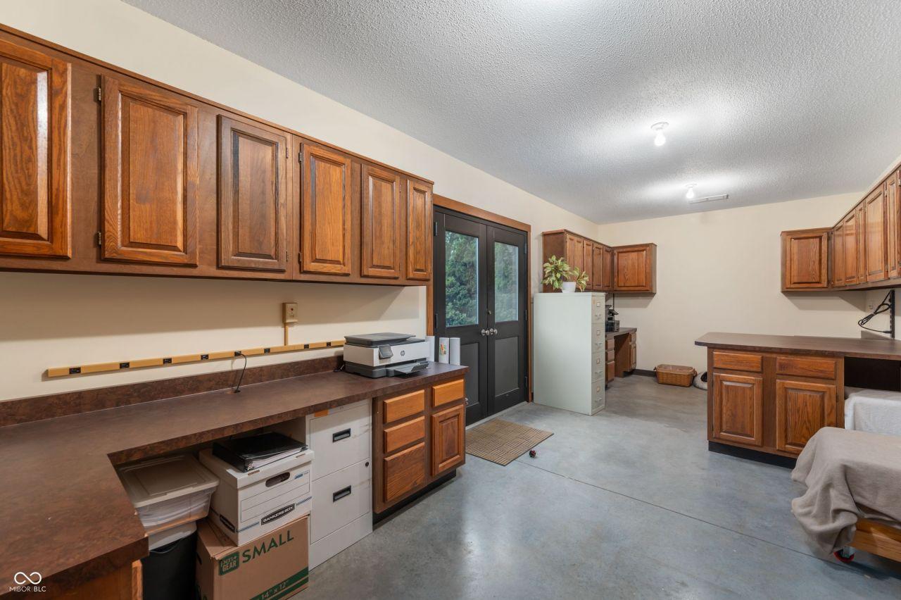 Muncie, Indiana, 47304, United States, 4 Bedrooms Bedrooms, ,5 BathroomsBathrooms,Residential,For Sale,1828305