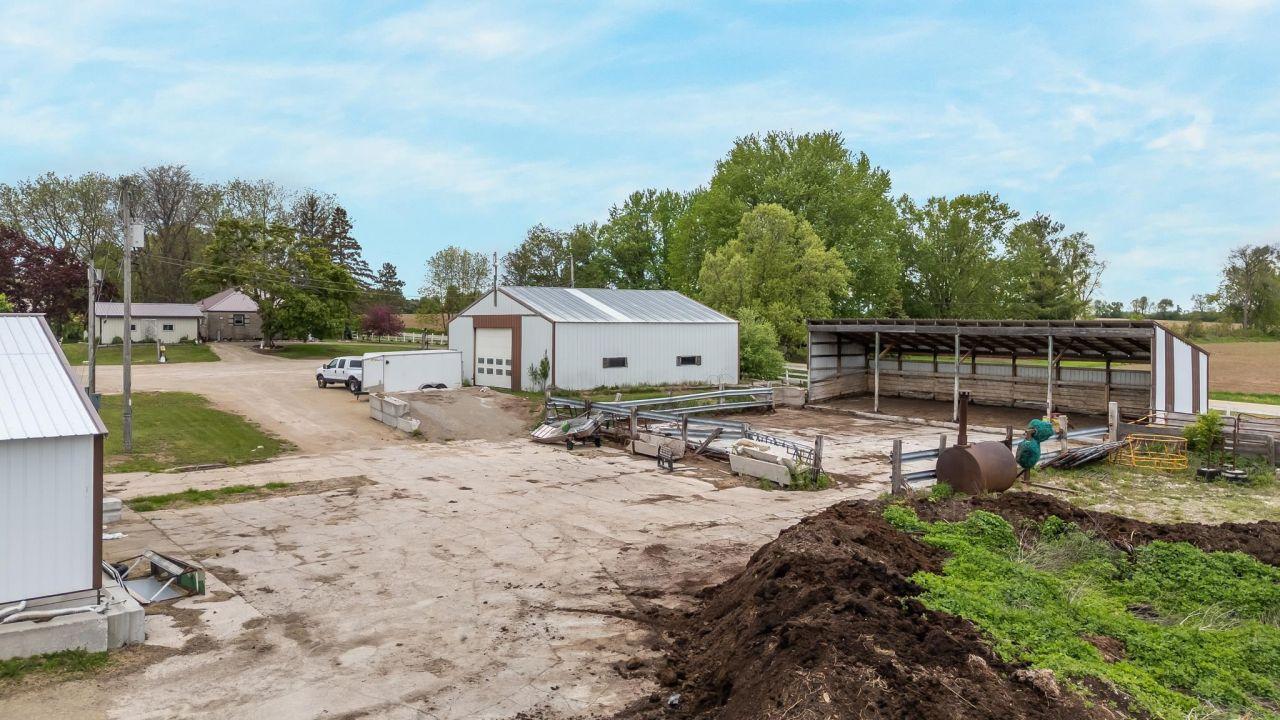 HORTONVILLE, Wisconsin, 54944, United States, 3 Bedrooms Bedrooms, ,2 BathroomsBathrooms,Residential,For Sale,1827520