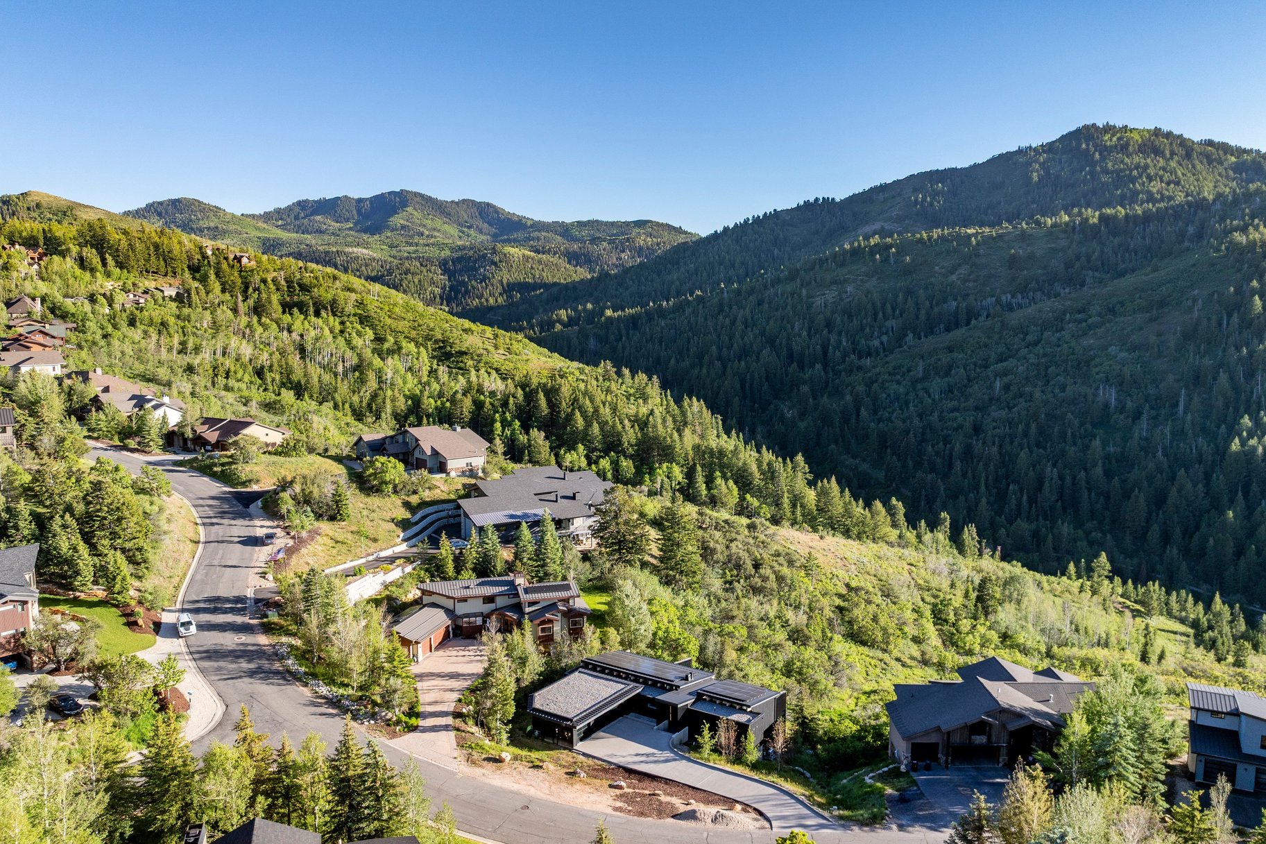  One-of-a-Kind Modern Pinebrook Residence - 物件實景