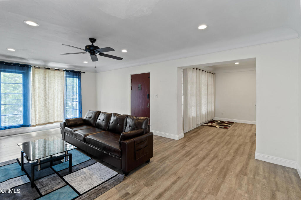 Los Angeles, California, 90035, United States, ,Residential,For Sale,1691195