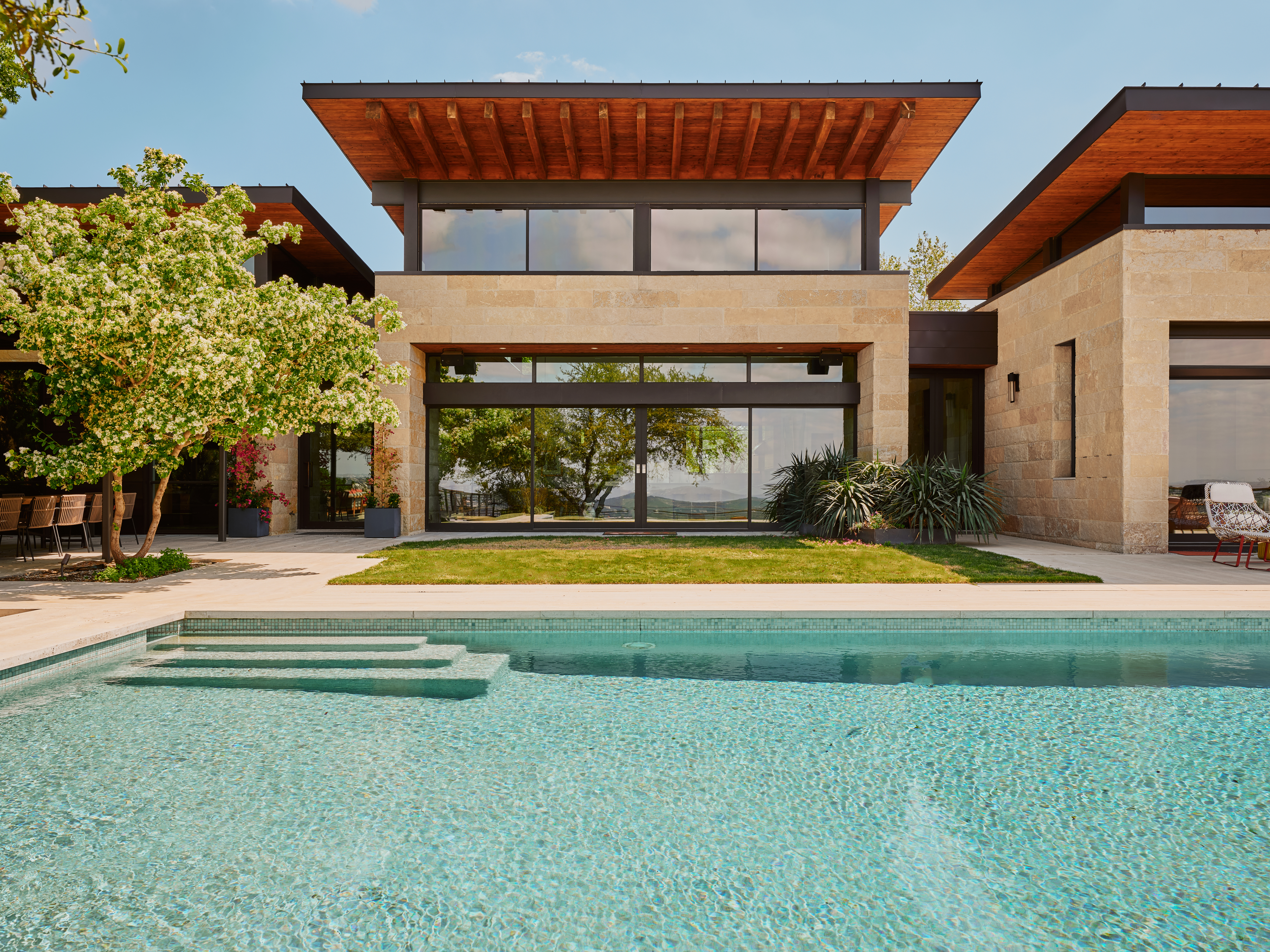  The Lake View Modern Garden Estate - 物件實景