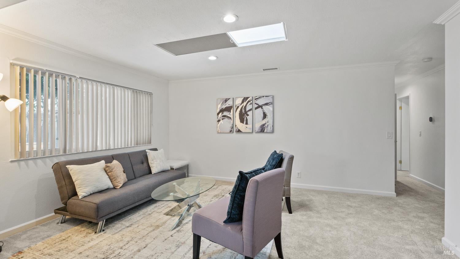 Vacaville, California, 95687, United States, 4 Bedrooms Bedrooms, ,2 BathroomsBathrooms,Residential,For Sale,1957766