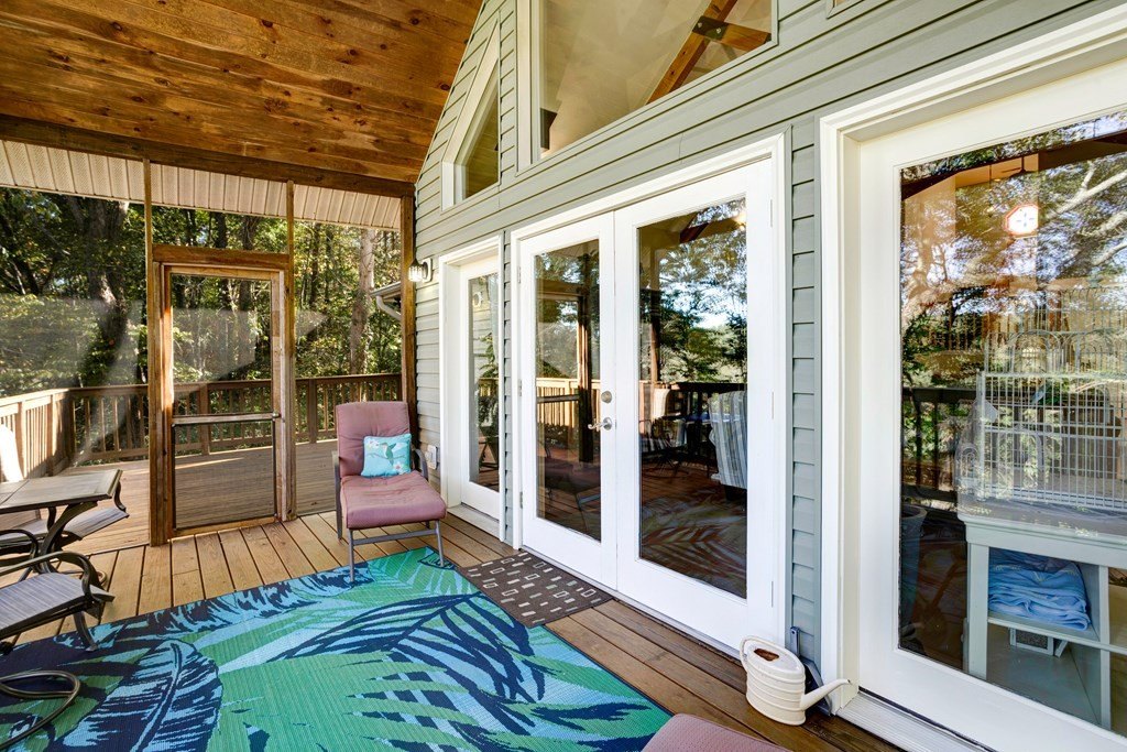 Hayesville, North Carolina, 28904, United States, 5 Bedrooms Bedrooms, ,4 BathroomsBathrooms,Residential,For Sale,1936874