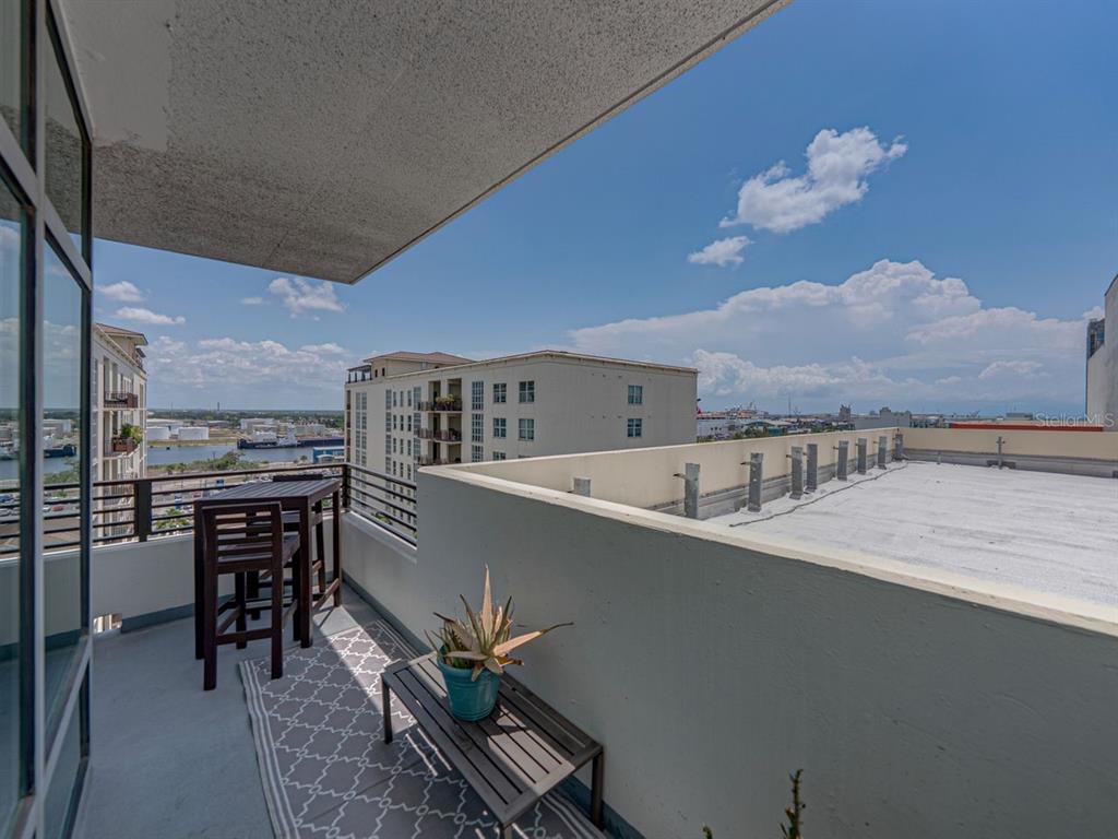 Tampa, Florida, 33602, United States, 1 Bedroom Bedrooms, ,2 BathroomsBathrooms,Residential,For Sale,1807675