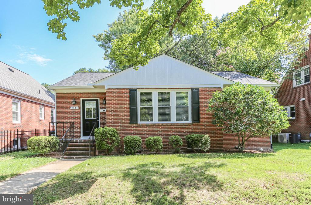 Stafford Ave, Fredericksburg, VA 22401