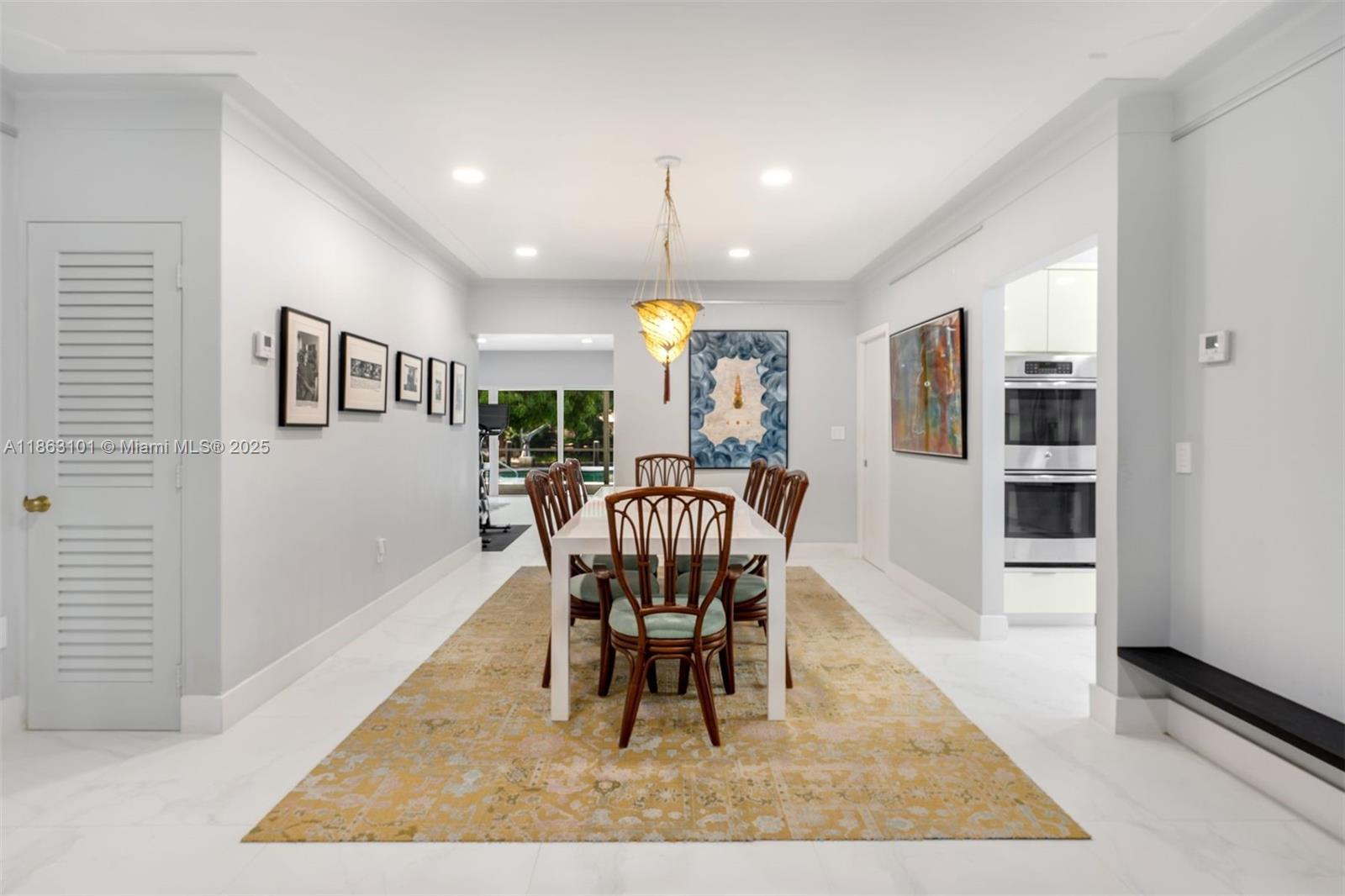 Miami Beach, Florida, 33141, United States, 3 Bedrooms Bedrooms, ,2 BathroomsBathrooms,Residential,For Sale,1927176