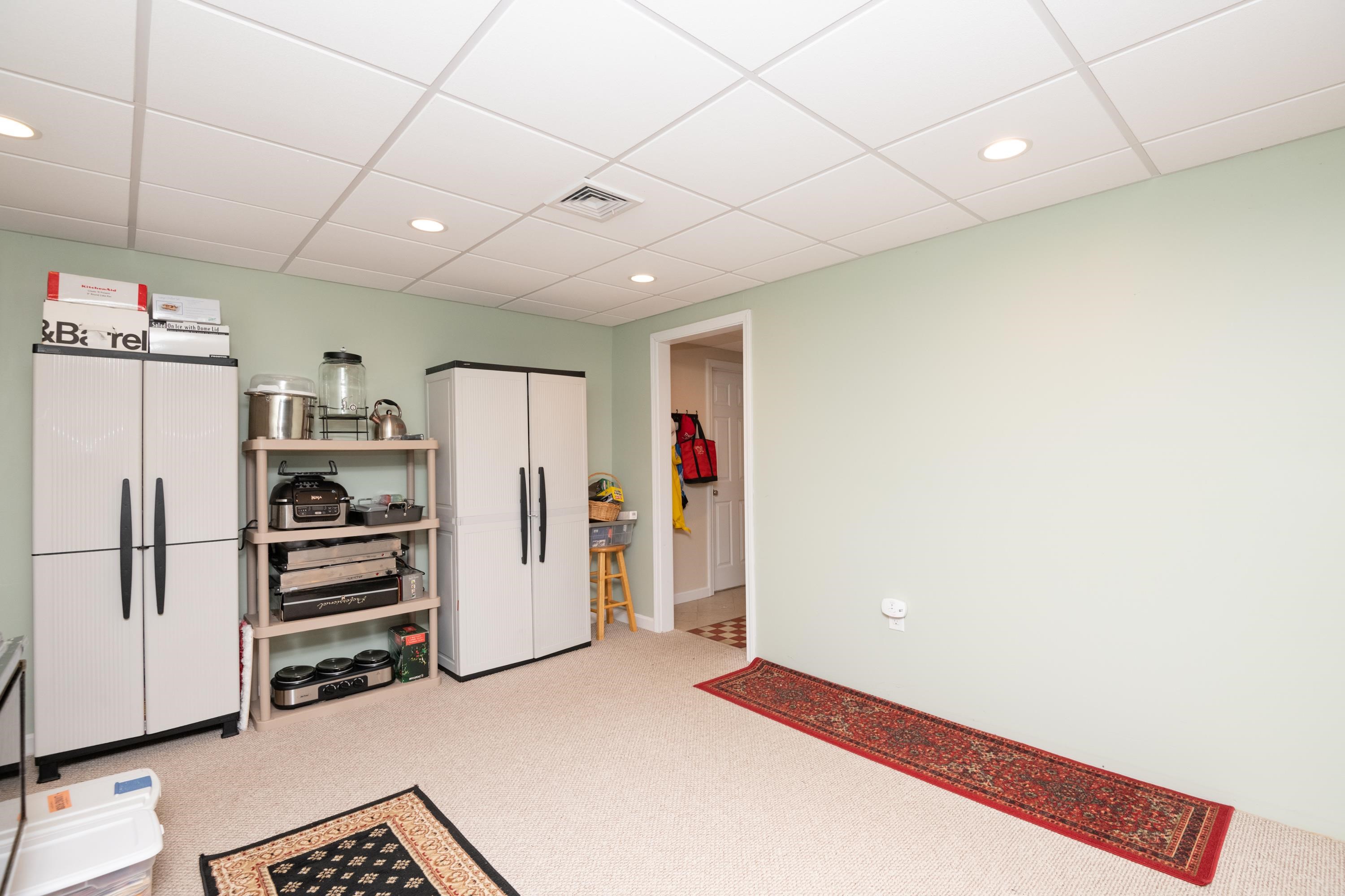 Seabrook, New Hampshire, 03874, United States, 3 Bedrooms Bedrooms, ,2 BathroomsBathrooms,Residential,For Sale,1989185