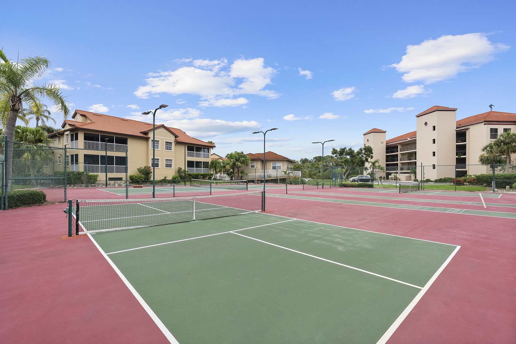  BLACKBURN HARBOR RESIDENCES - 物件實景