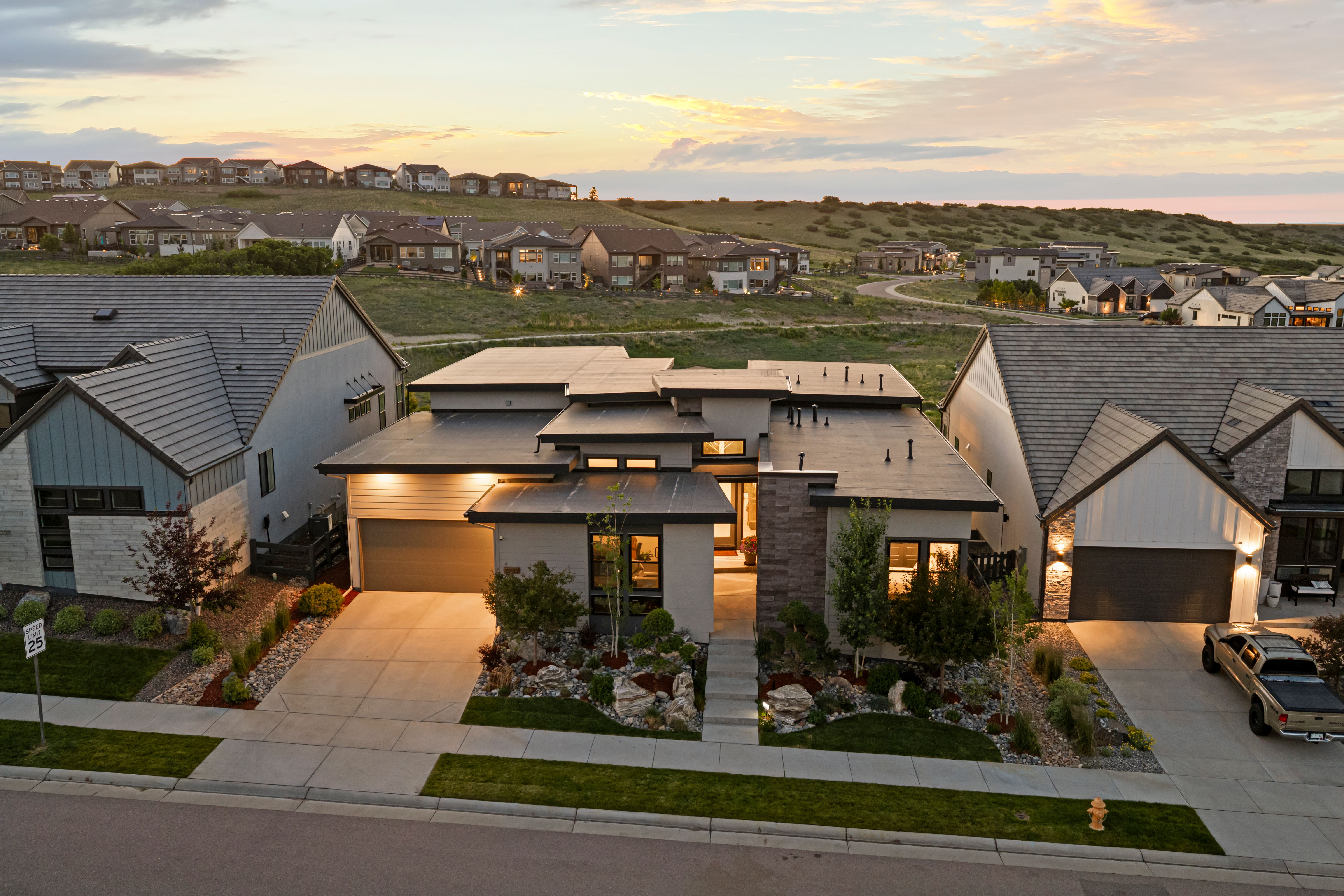  Exceptional Ranch-Style - 物件實景