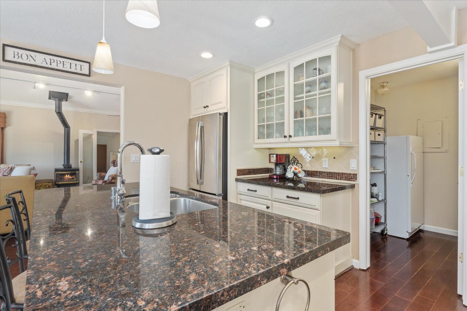 Murphys, California, 95247, United States, 3 Bedrooms Bedrooms, ,2 BathroomsBathrooms,Residential,For Sale,2048867