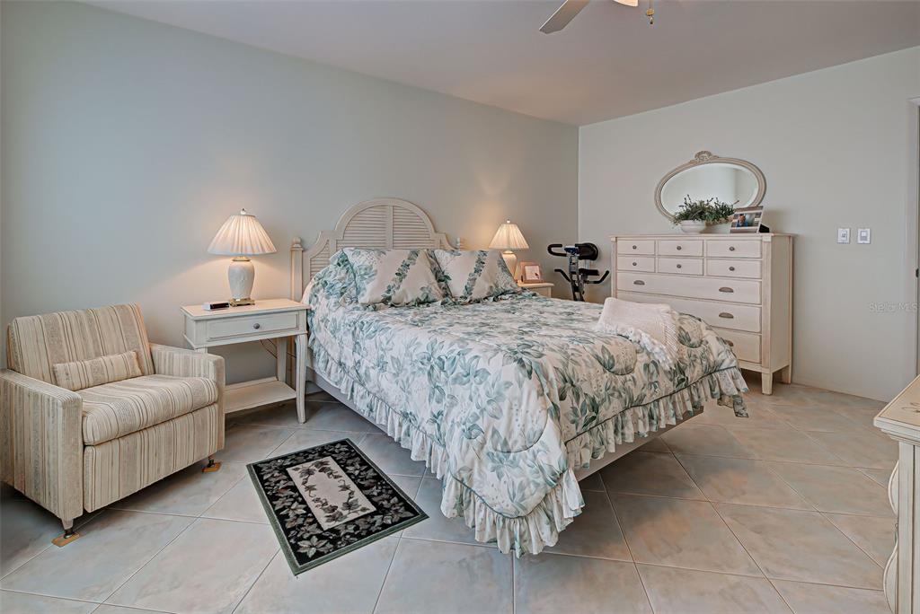 Venice, Florida, 34285, United States, 2 Bedrooms Bedrooms, ,2 BathroomsBathrooms,Residential,For Sale,1994230