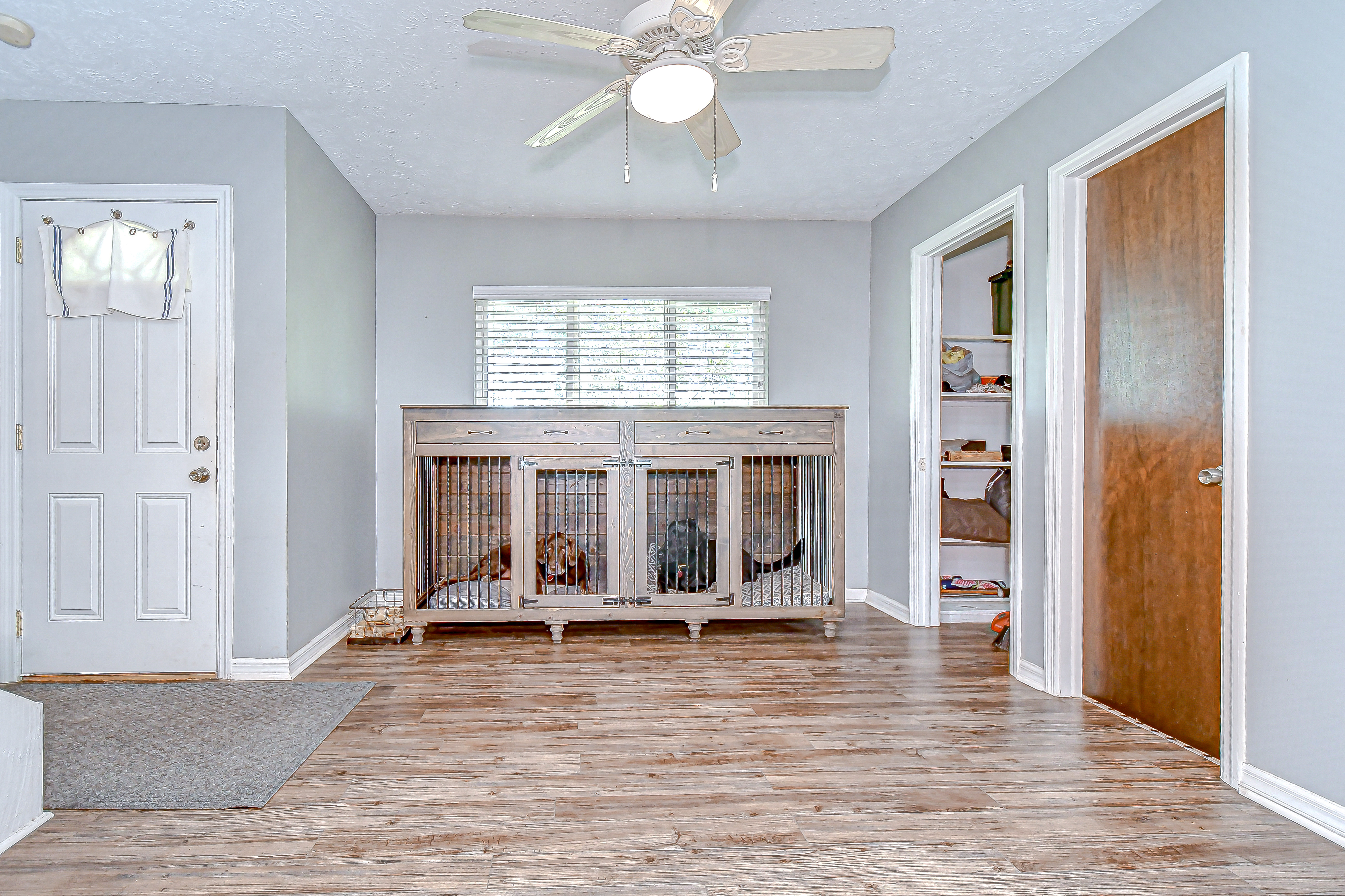 Dade City, Florida, 33523, United States, 4 Bedrooms Bedrooms, ,3 BathroomsBathrooms,Residential,For Sale,1873323