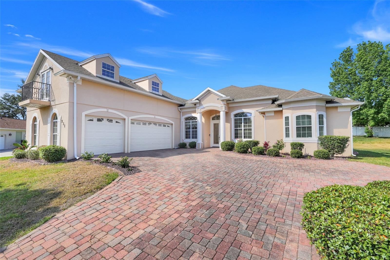 MINNEOLA, Florida, 34715, United States, 4 Bedrooms Bedrooms, ,4 BathroomsBathrooms,Residential,For Sale,1933322