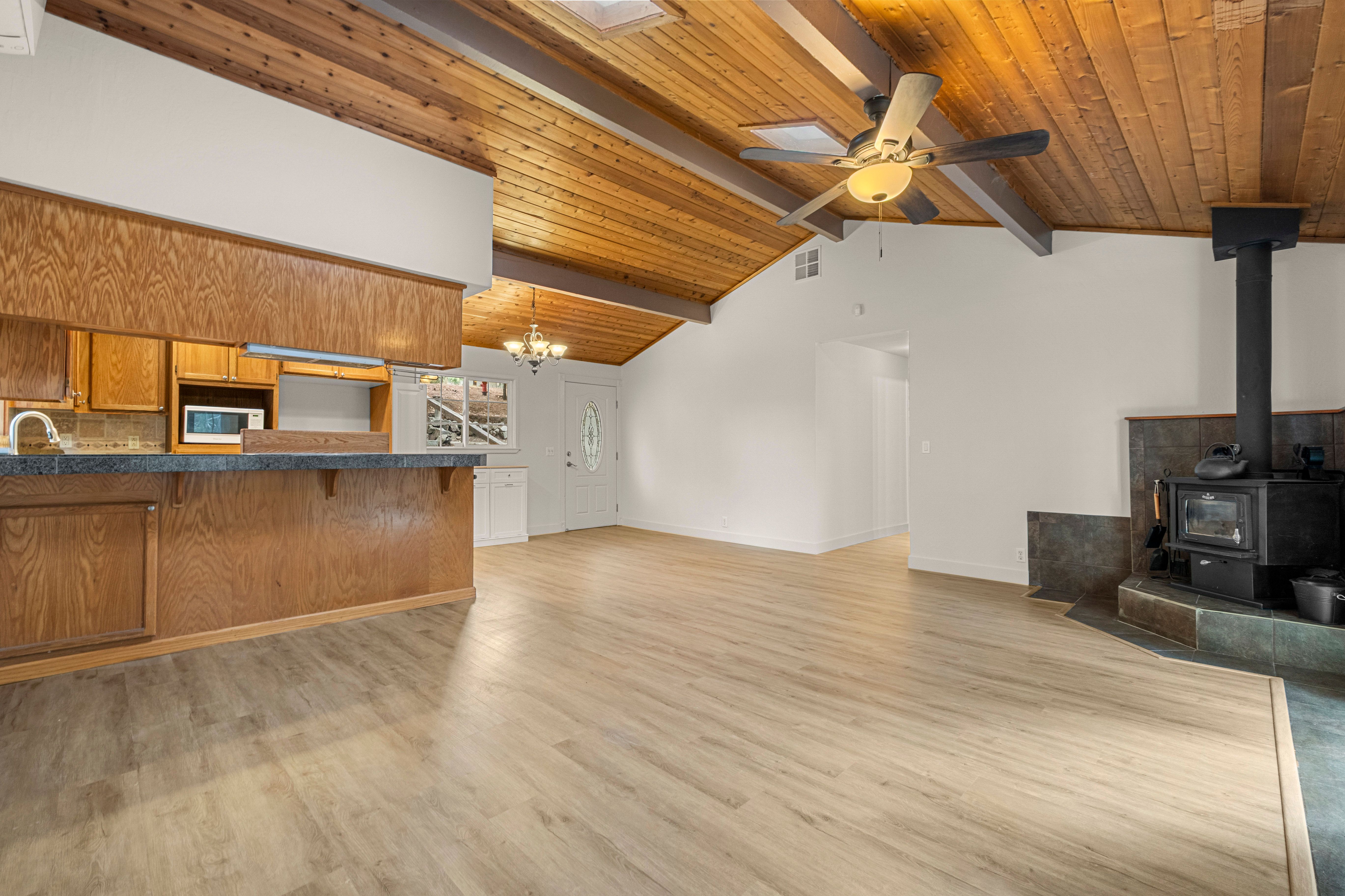  5648 Sierra Springs Drive, Pollock Pines, CA 95726 - 物件實景