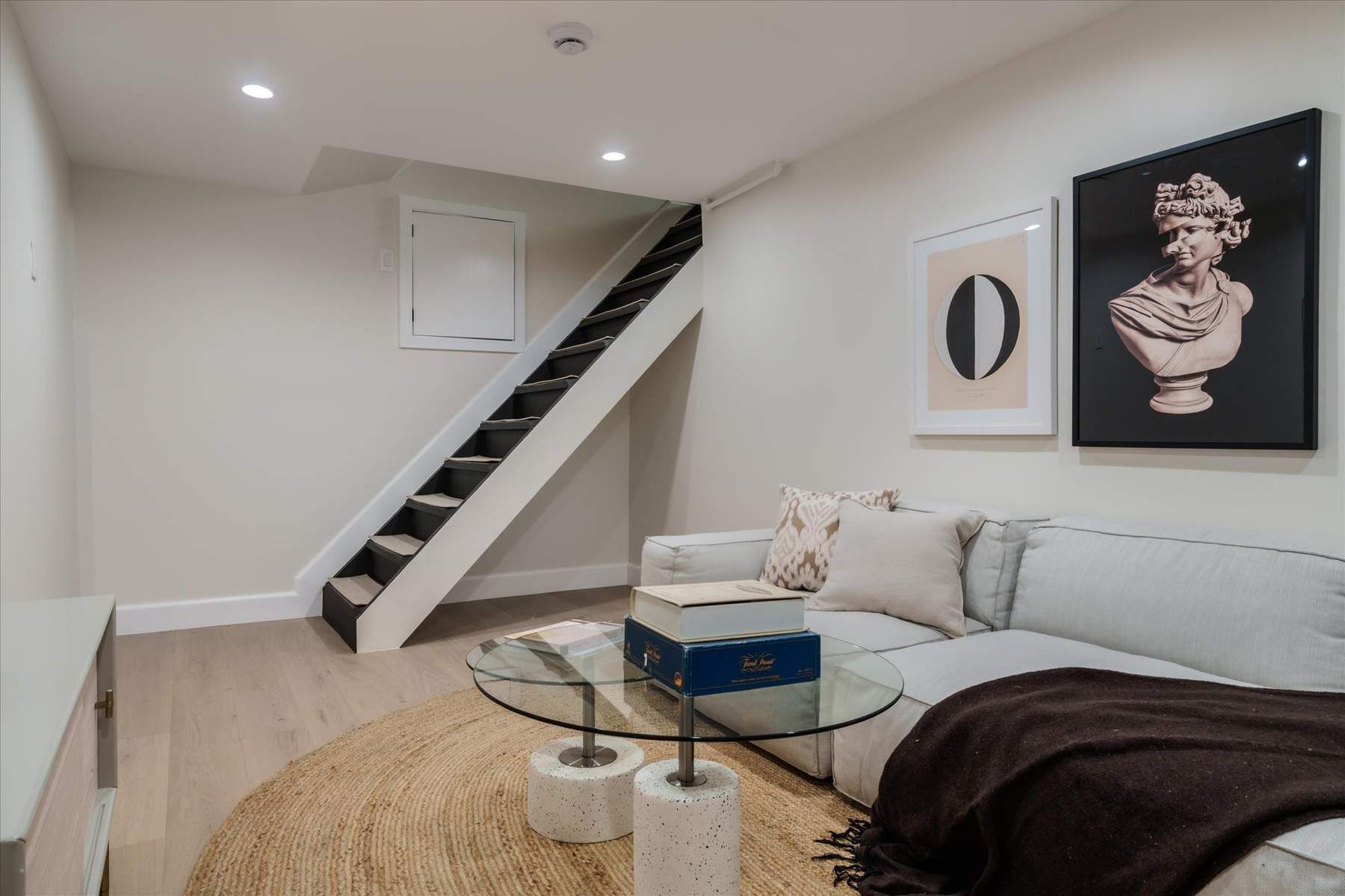  1545 N Benton Way - 物件實景