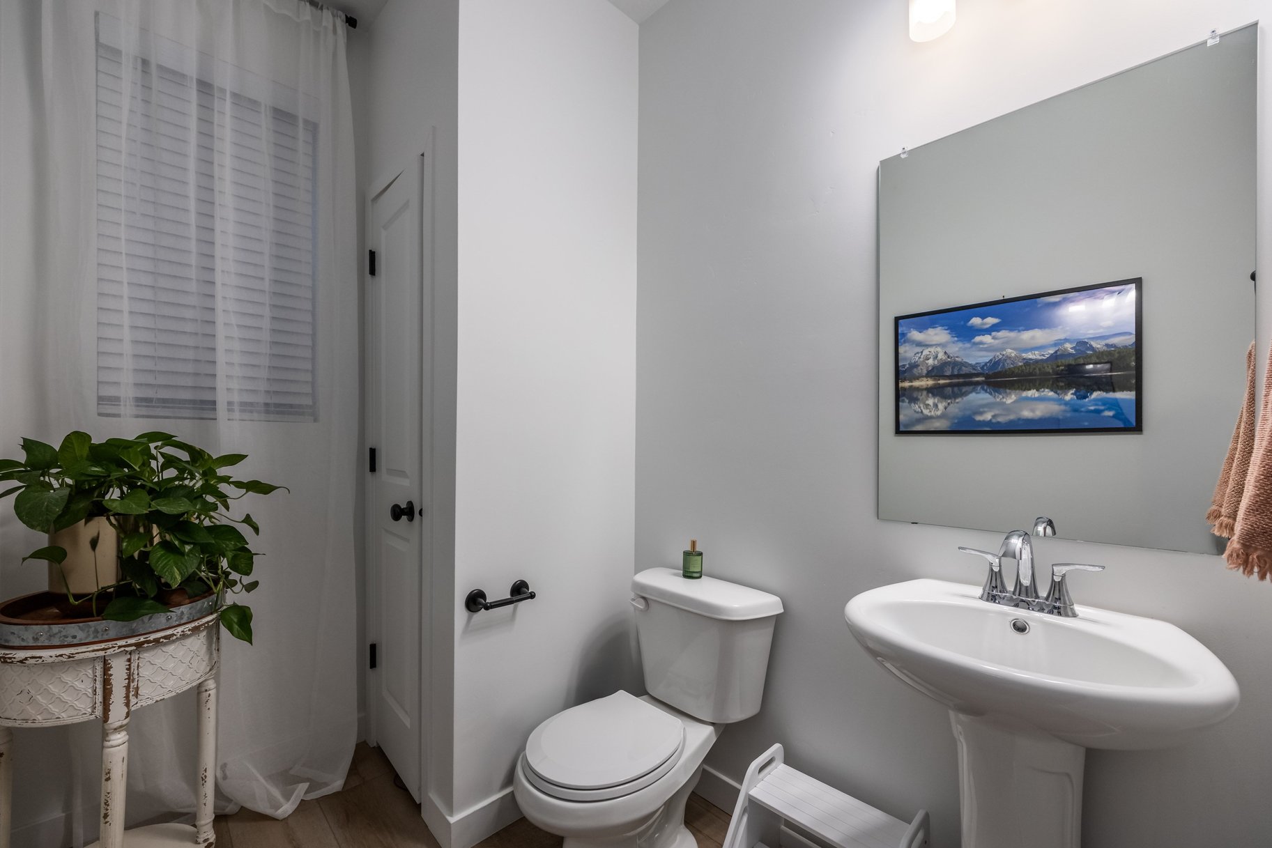  Better Than New Construction in Eagle Mountain, 2-Story with Finished Basement - 物件實景