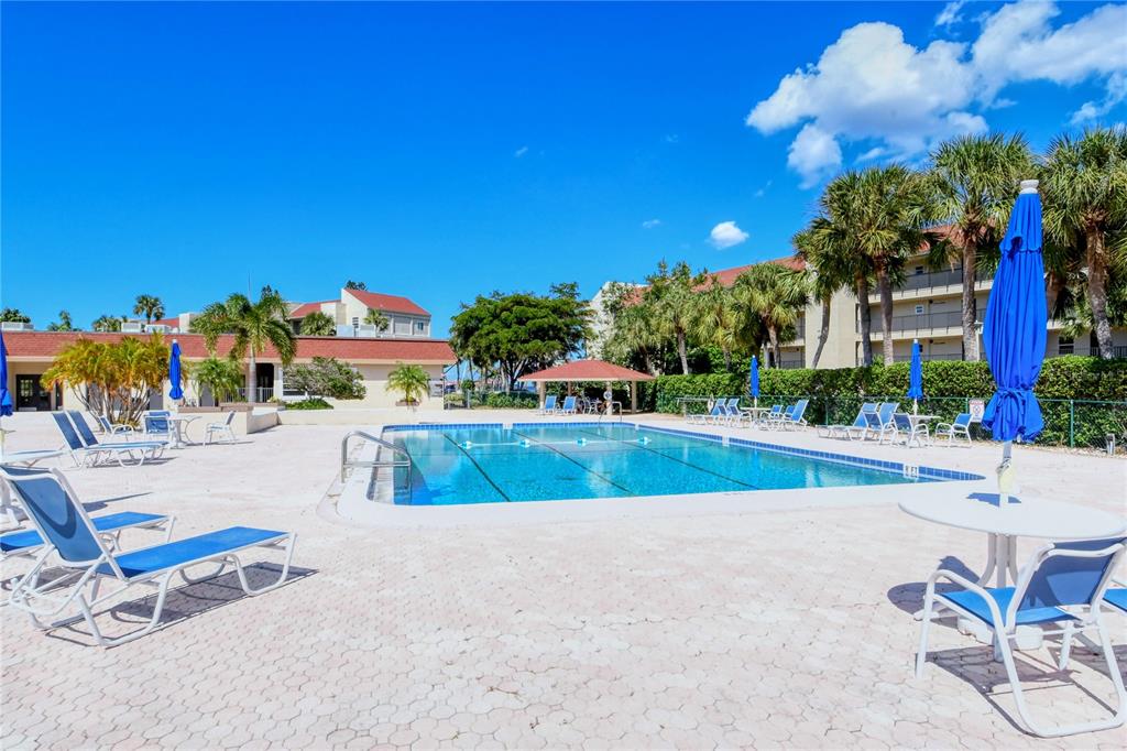 Longboat Key, Florida, 34228, United States, 2 Bedrooms Bedrooms, ,2 BathroomsBathrooms,Residential,For Sale,1987824