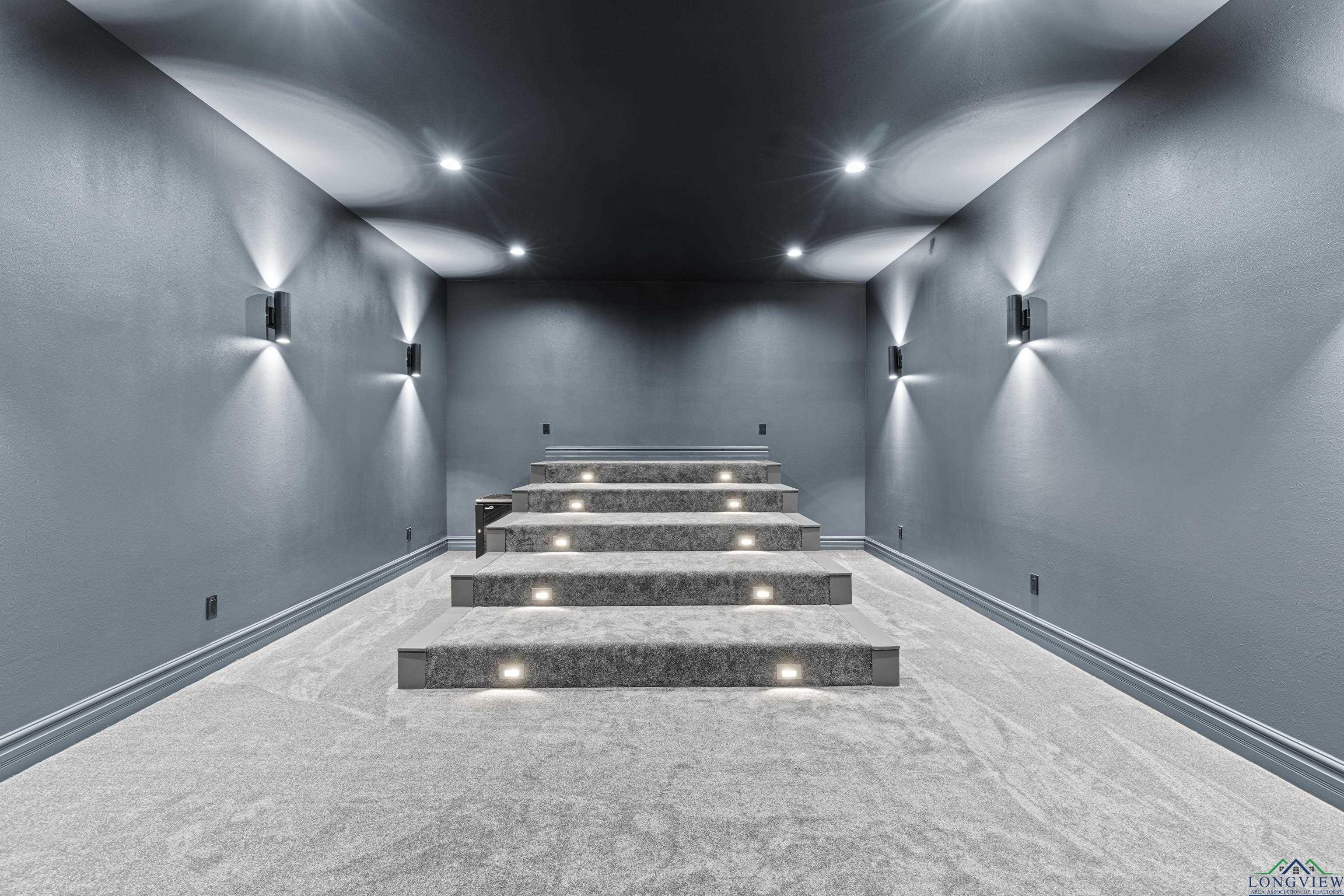 Tatum, Texas, 75691, United States, 6 Bedrooms Bedrooms, ,5 BathroomsBathrooms,Residential,For Sale,1967994