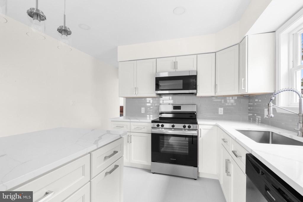 Cherry Hill, New Jersey, 08002, United States, 3 Bedrooms Bedrooms, ,3 BathroomsBathrooms,Residential,For Sale,1921829