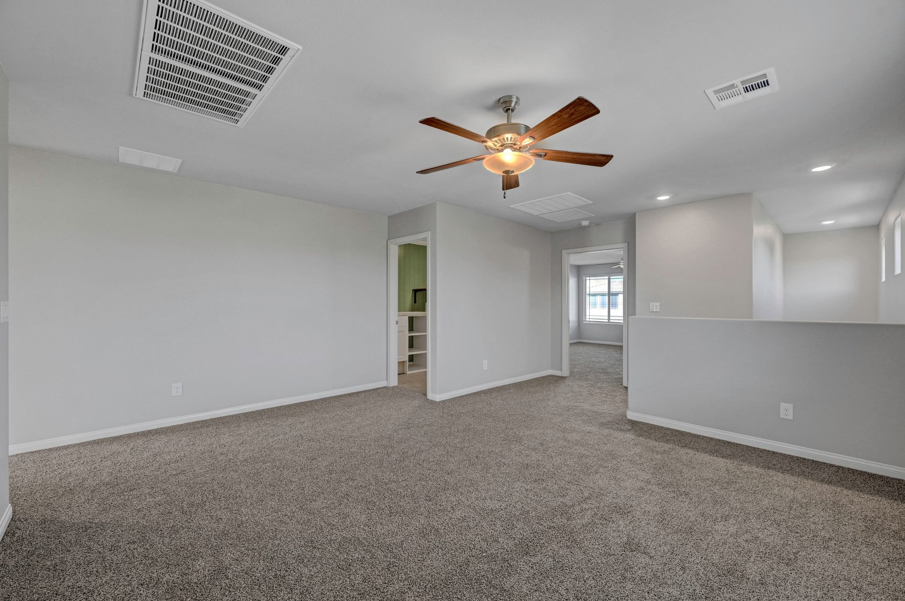  Spacious Valley Vista 5BR with Loft, 3-Car Garage & Premium Lot Size - 物件實景