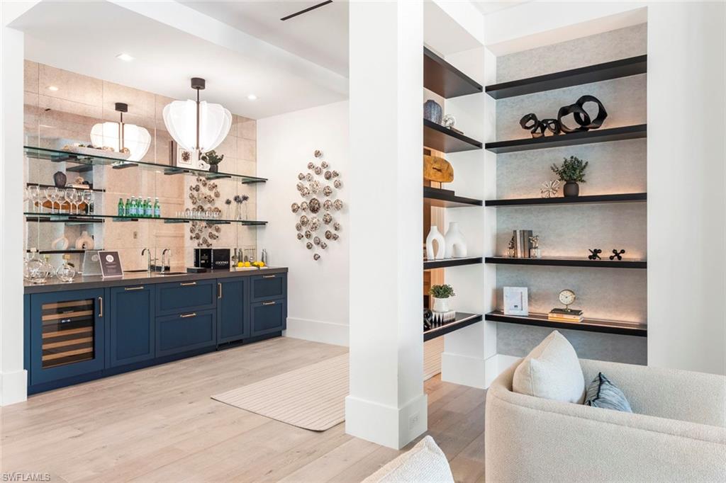 Naples, Florida, 34102, United States, 4 Bedrooms Bedrooms, ,6 BathroomsBathrooms,Residential,For Sale,2003055