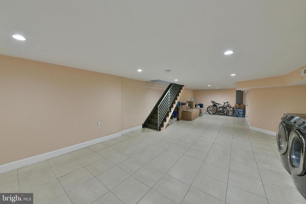 Philadelphia, Pennsylvania, 19104, United States, 3 Bedrooms Bedrooms, ,4 BathroomsBathrooms,Residential,For Sale,1905918