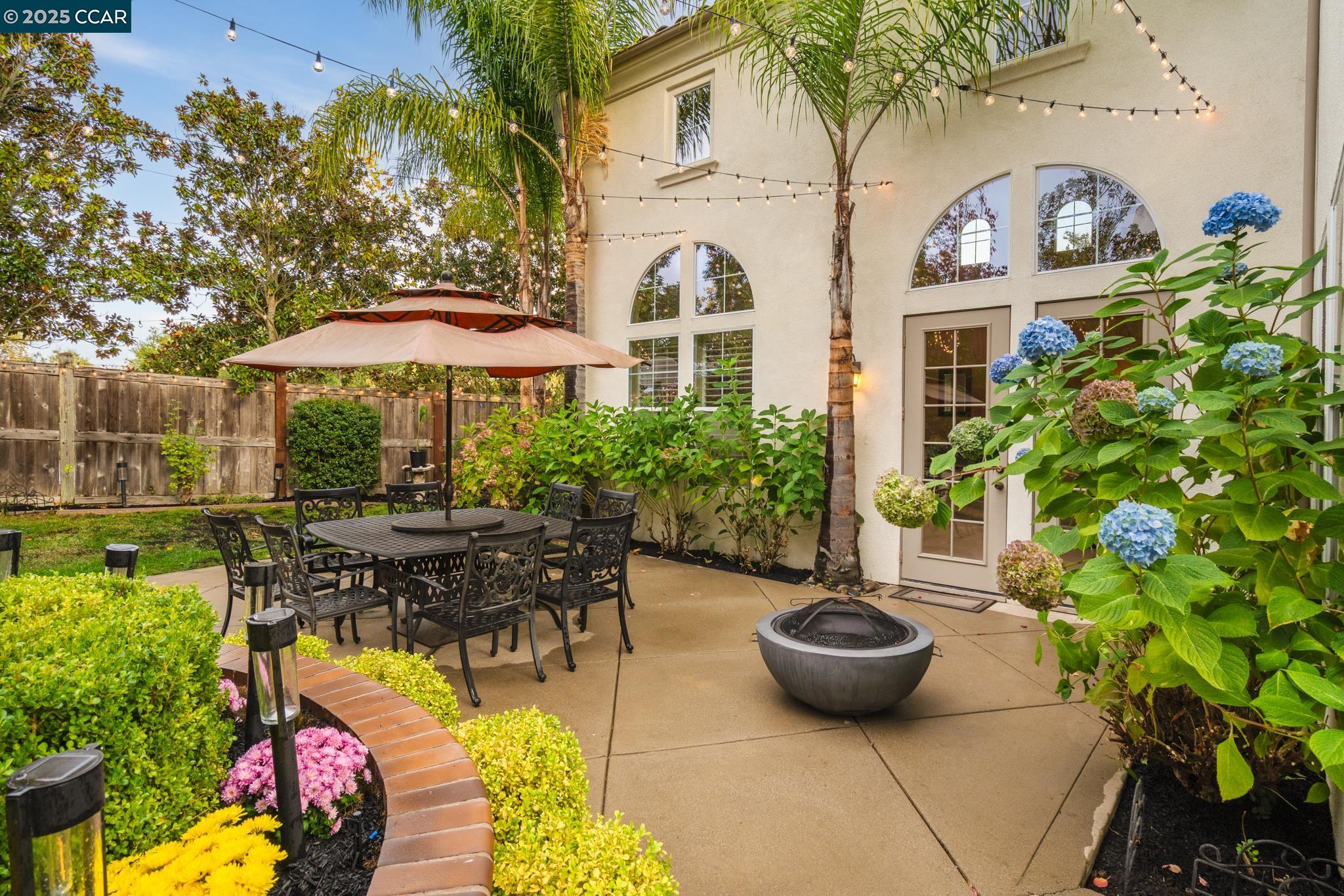 San Ramon, California, 94582, United States, 4 Bedrooms Bedrooms, ,3 BathroomsBathrooms,Residential,For Sale,1988285