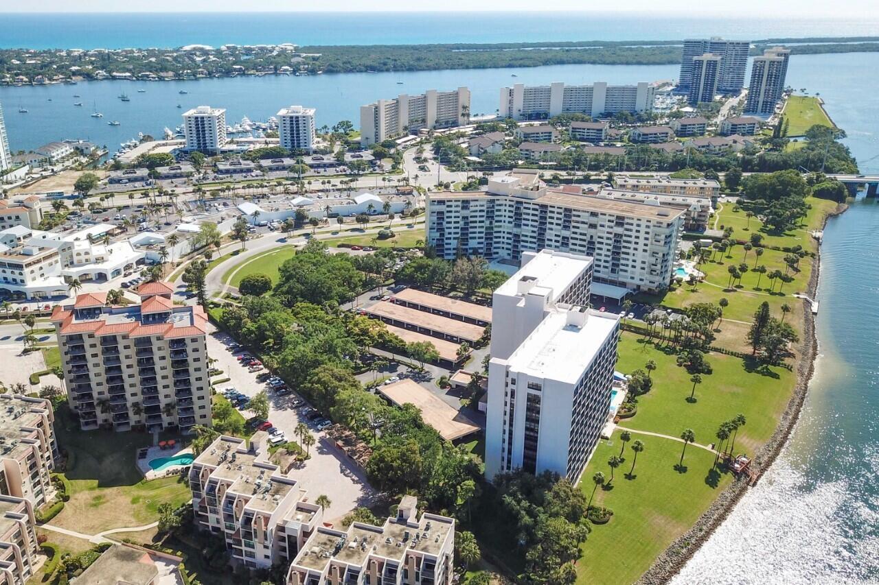 North Palm Beach, Florida, 33408, United States, 2 Bedrooms Bedrooms, ,2 BathroomsBathrooms,Residential,For Sale,1940741