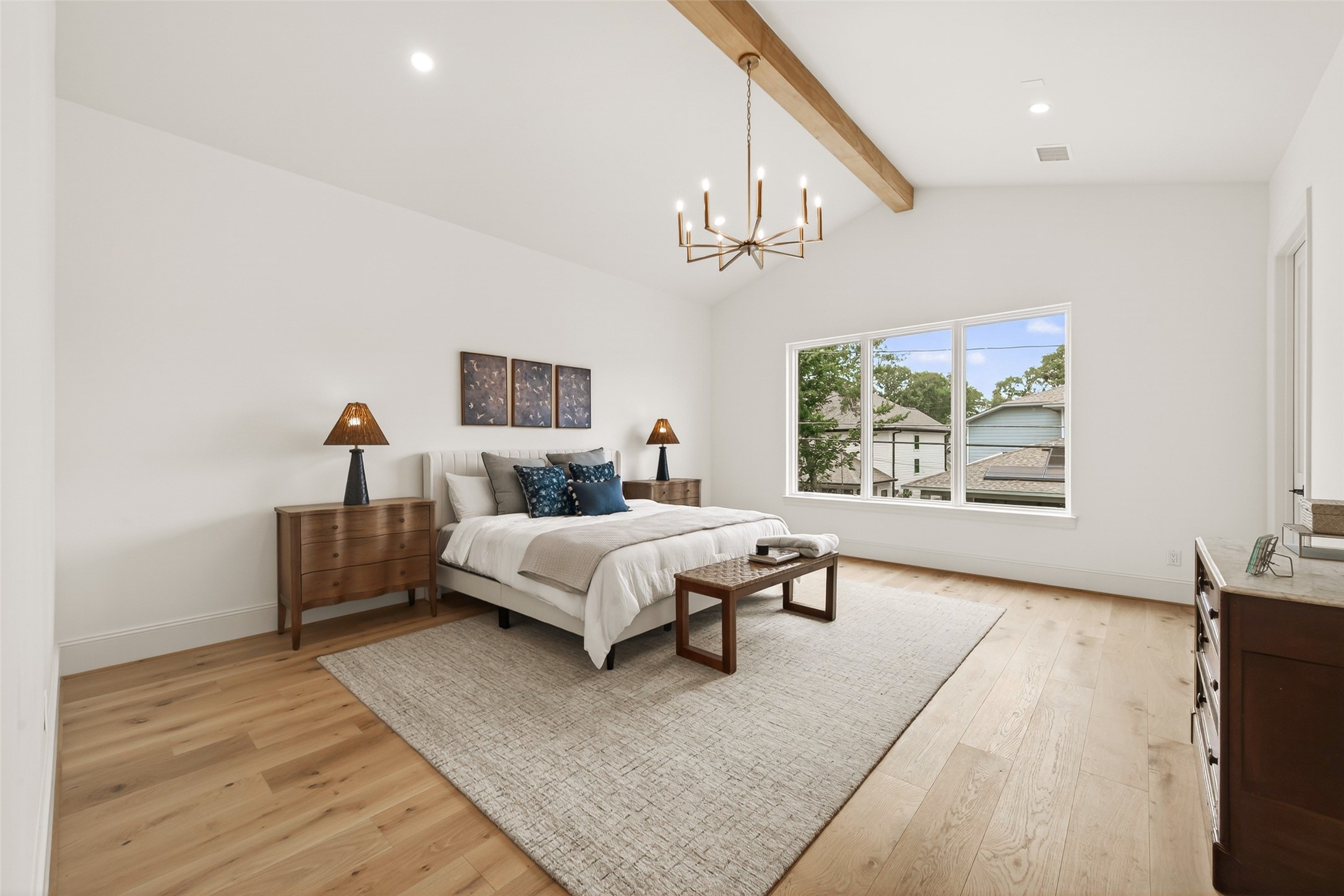  1306 Curtin Street - 物件實景