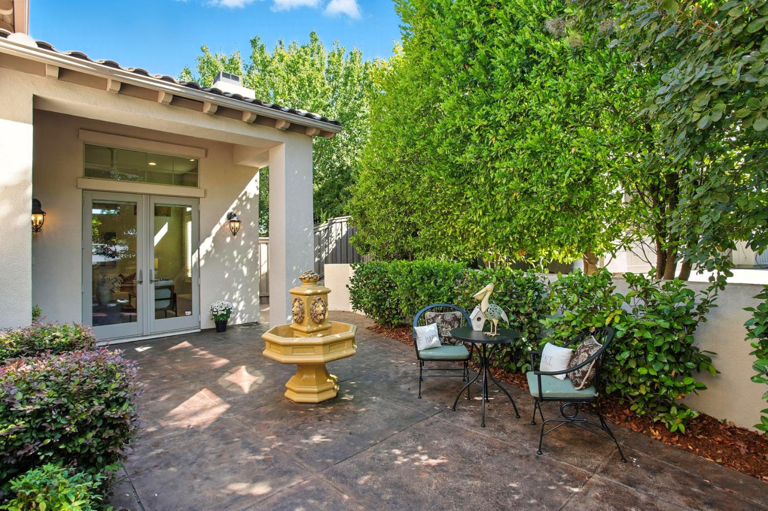 Roseville, California, 95661, United States, 4 Bedrooms Bedrooms, ,3 BathroomsBathrooms,Residential,For Sale,1934690