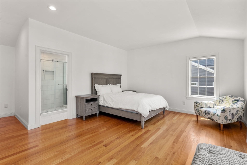 Wellesley, Massachusetts, 02482, United States, 6 Bedrooms Bedrooms, ,7 BathroomsBathrooms,Residential,For Sale,1918672