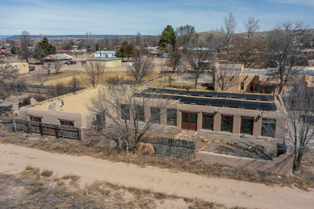 Espanola, New Mexico, 87532, United States, 5 Bedrooms Bedrooms, ,3 BathroomsBathrooms,Residential,For Sale,1762184