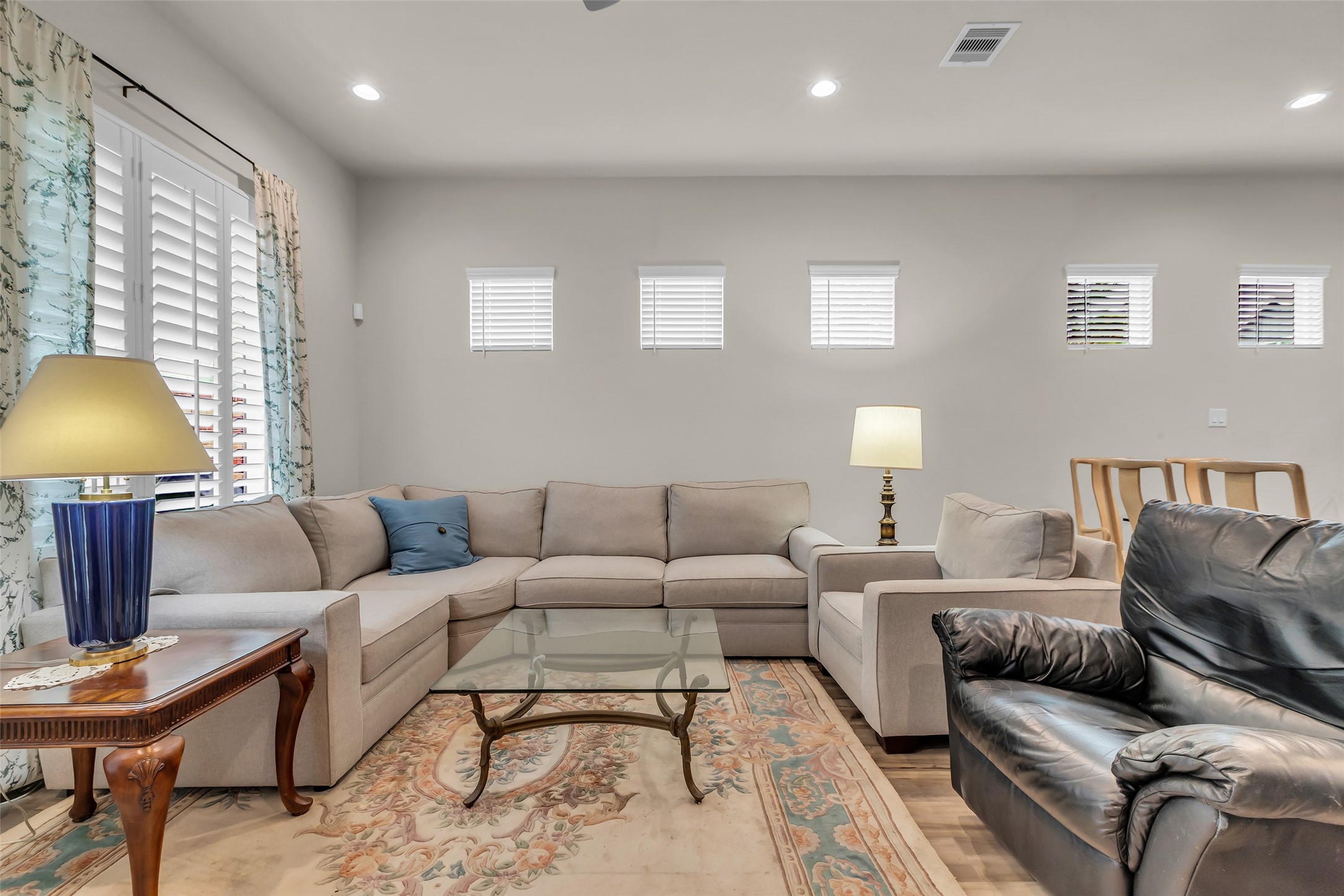 Houston, Texas, 77080, United States, 4 Bedrooms Bedrooms, ,4 BathroomsBathrooms,Residential,For Sale,1934317