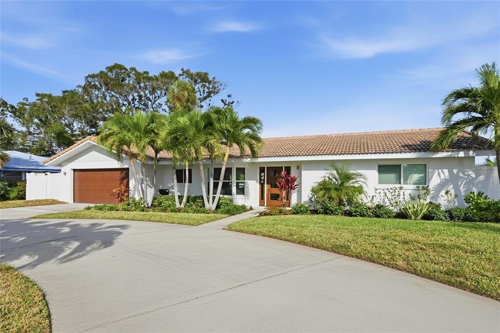 Holmes Beach, Florida, 34217, United States, 2 Bedrooms Bedrooms, ,2 BathroomsBathrooms,Residential,For Sale,2003450