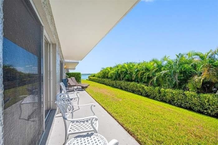 CLEARWATER BEACH, Florida, 33767, United States, 2 Bedrooms Bedrooms, ,2 BathroomsBathrooms,Residential,For Sale,1977587