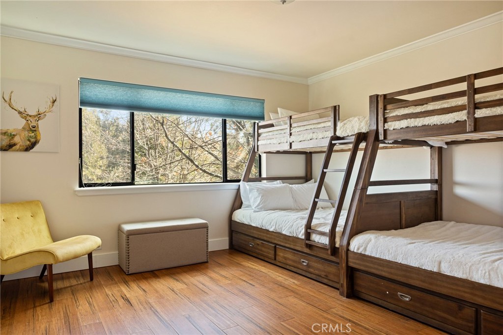Lake Arrowhead, California, 92352, United States, 6 Bedrooms Bedrooms, ,5 BathroomsBathrooms,Residential,For Sale,1950962