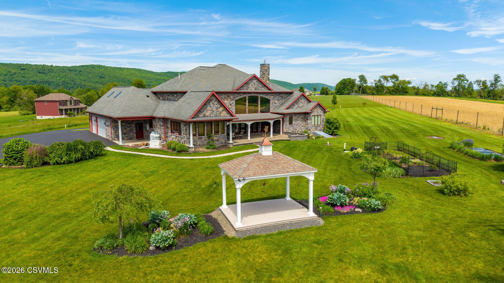 Berwick, Pennsylvania, 18603, United States, 4 Bedrooms Bedrooms, ,3 BathroomsBathrooms,Residential,For Sale,2005736