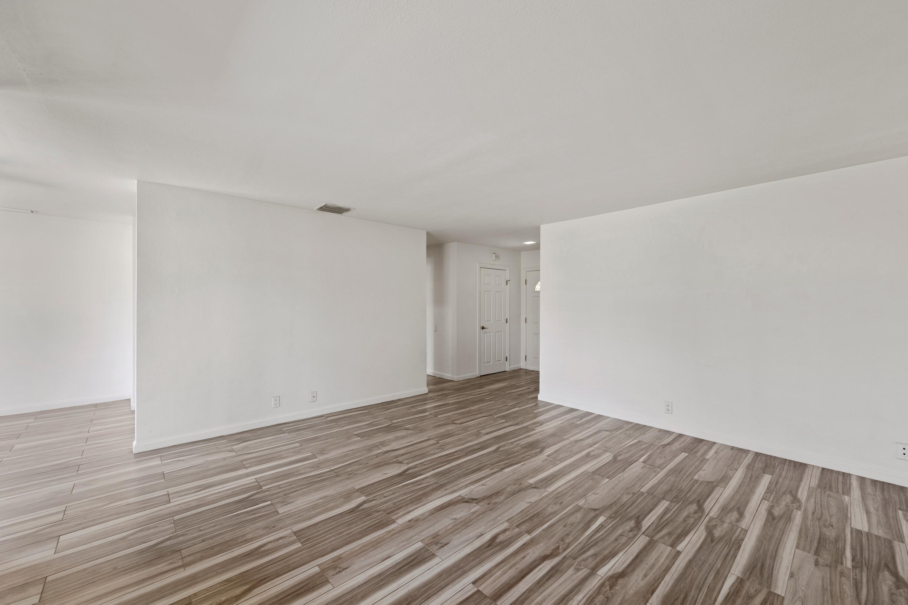 Palm Desert, California, 92260, United States, 3 Bedrooms Bedrooms, ,2 BathroomsBathrooms,Residential,For Sale,1906688