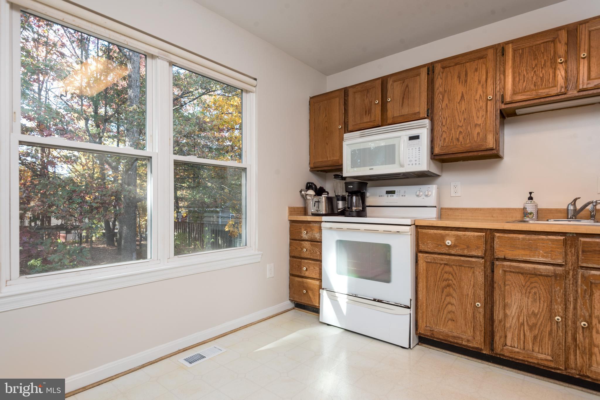 Manassas, Virginia, 20110, United States, 4 Bedrooms Bedrooms, ,3 BathroomsBathrooms,Residential,For Sale,1981069