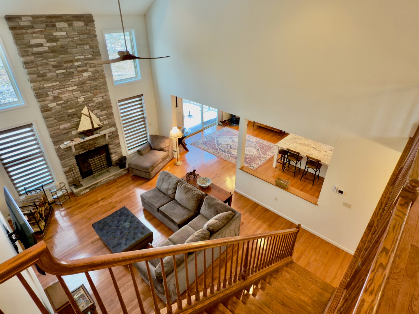 Hawley, Pennsylvania, 18428, United States, 3 Bedrooms Bedrooms, ,2 BathroomsBathrooms,Residential,For Sale,1995739