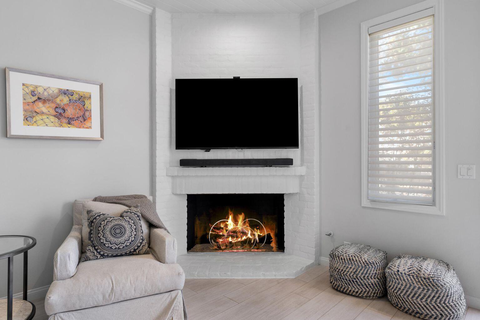 Newport Beach, California, 92661, United States, 4 Bedrooms Bedrooms, ,4 BathroomsBathrooms,Residential,For Sale,1849950