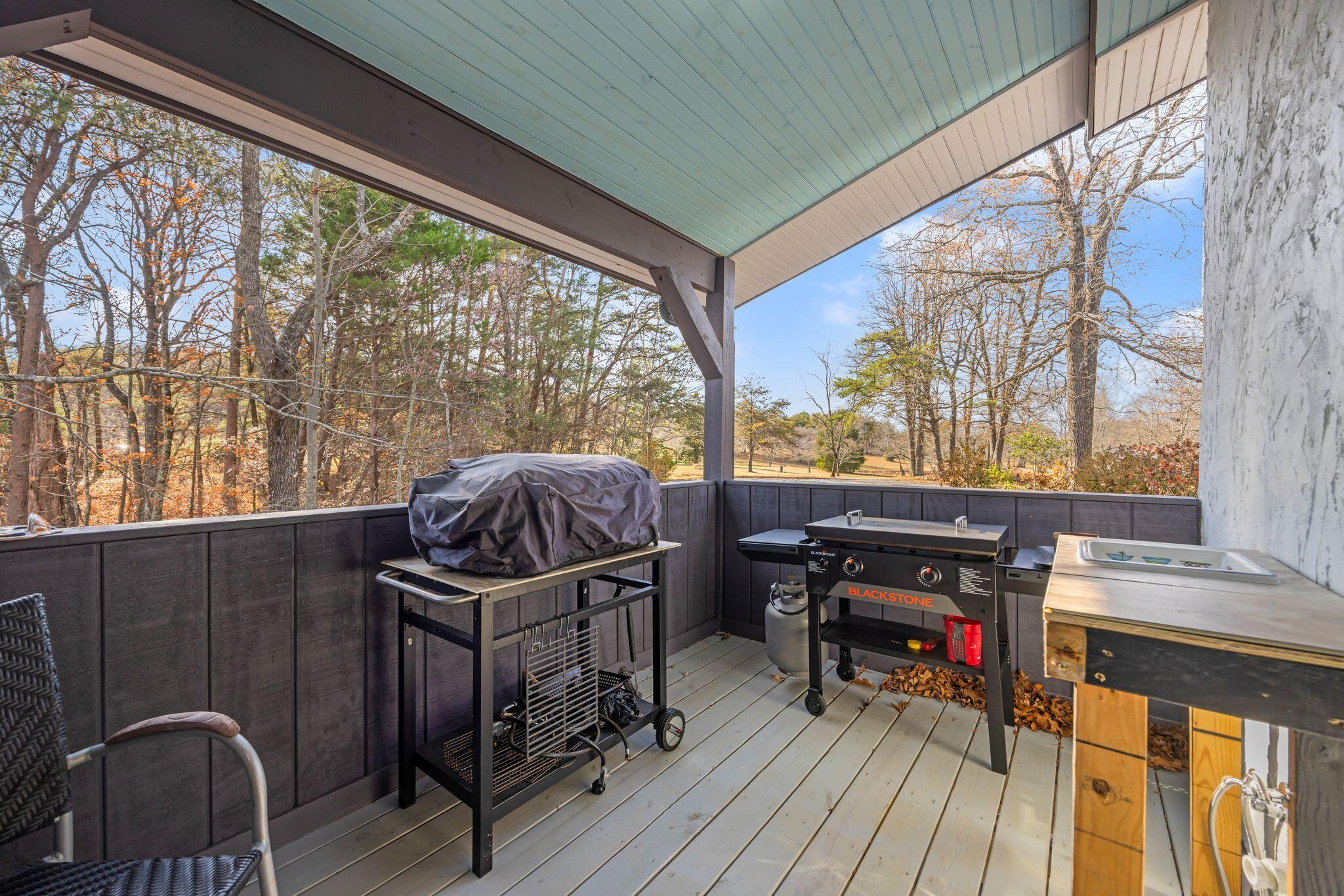 Rising Fawn, Georgia, 30738, United States, 2 Bedrooms Bedrooms, ,2 BathroomsBathrooms,Residential,For Sale,1995389