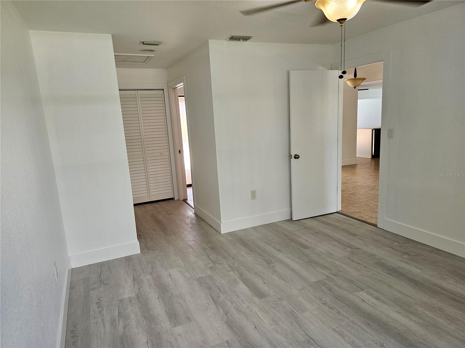 Largo, Florida, 33773, United States, 3 Bedrooms Bedrooms, ,2 BathroomsBathrooms,Residential,For Sale,1870302