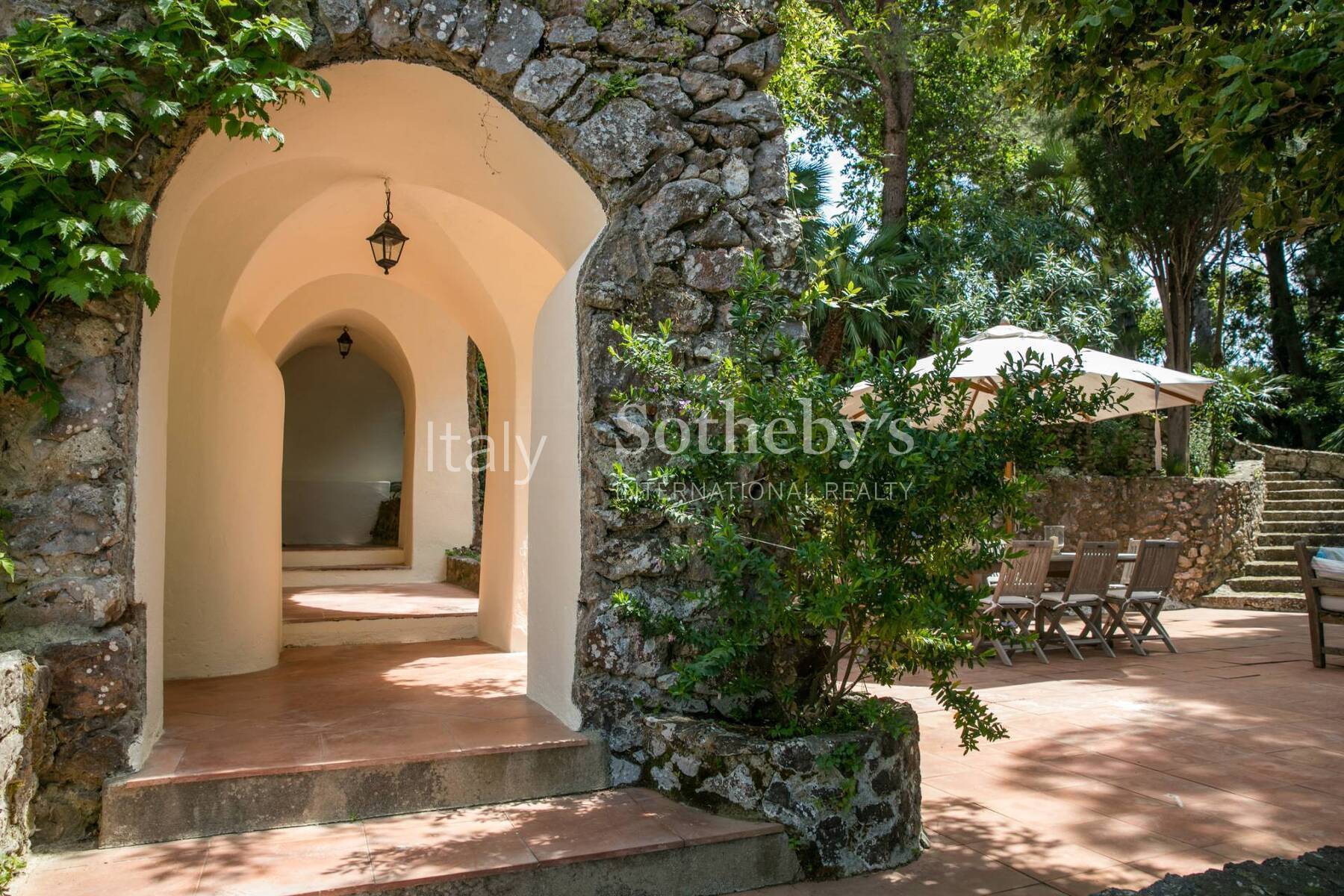  Majestic estate with swimming pool and panoramic view - 物件實景