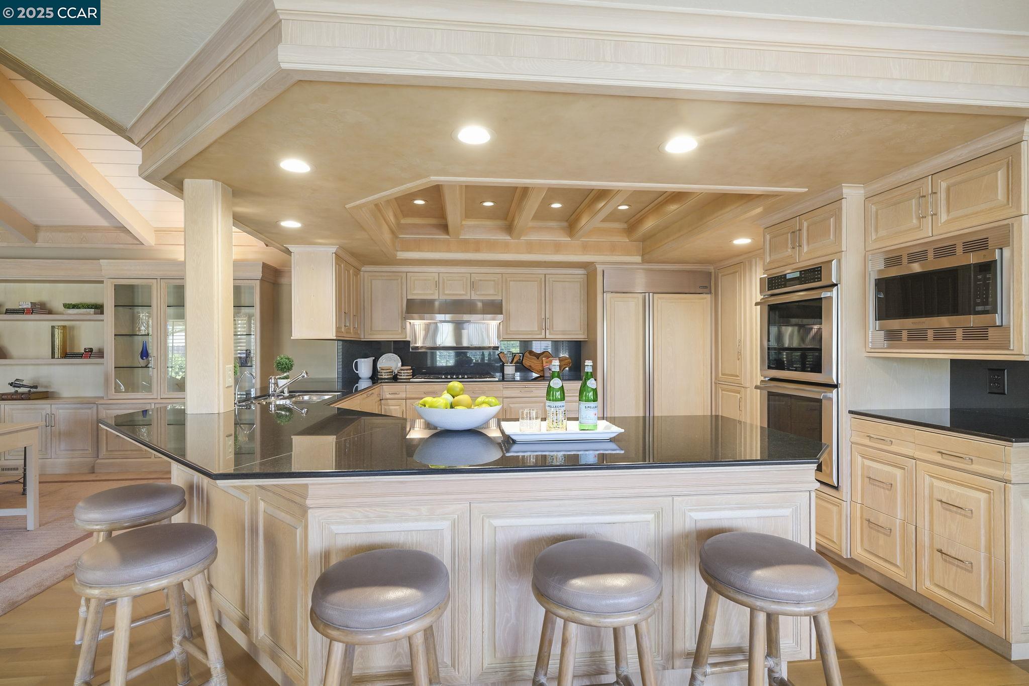 Walnut Creek, California, 94598, United States, 3 Bedrooms Bedrooms, ,3 BathroomsBathrooms,Residential,For Sale,1940979