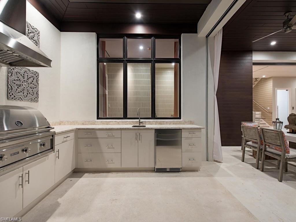 Naples, Florida, 34102, United States, 5 Bedrooms Bedrooms, ,6 BathroomsBathrooms,Residential,For Sale,1912441